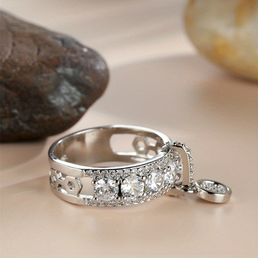 Elegant Round Stone Adjustable Ring