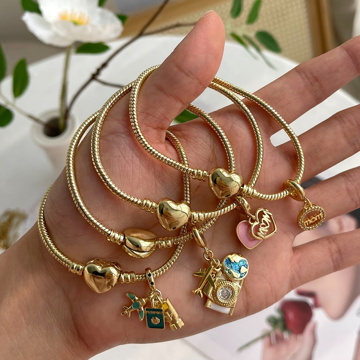 18k Vintage Camera Charm Bracelet