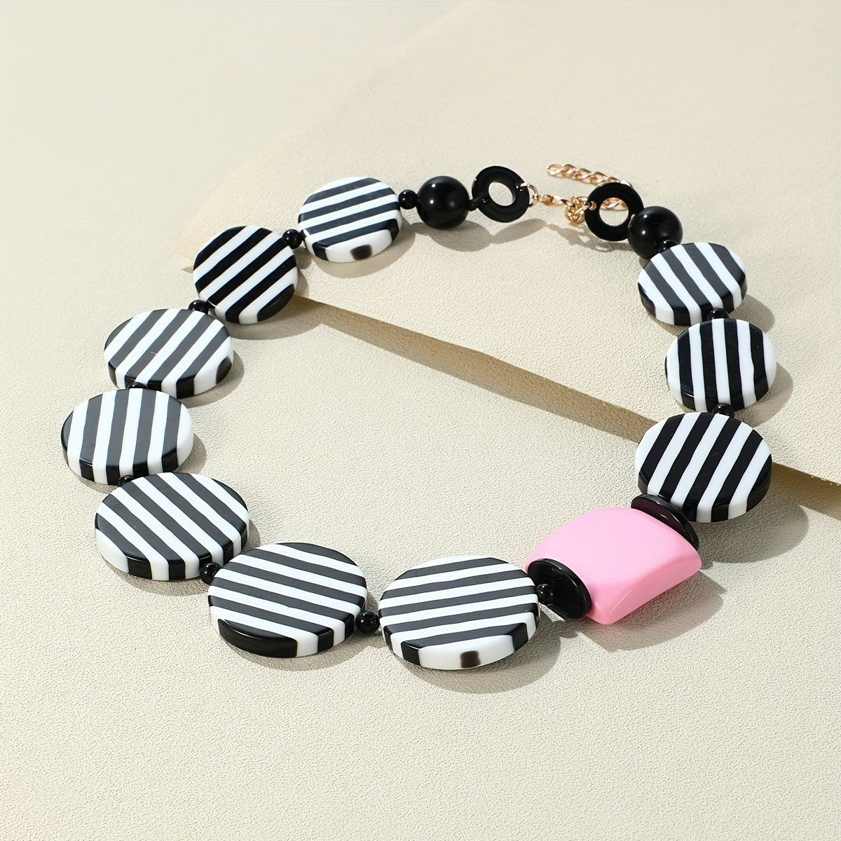 Vintage Striped Resin Collar Necklace