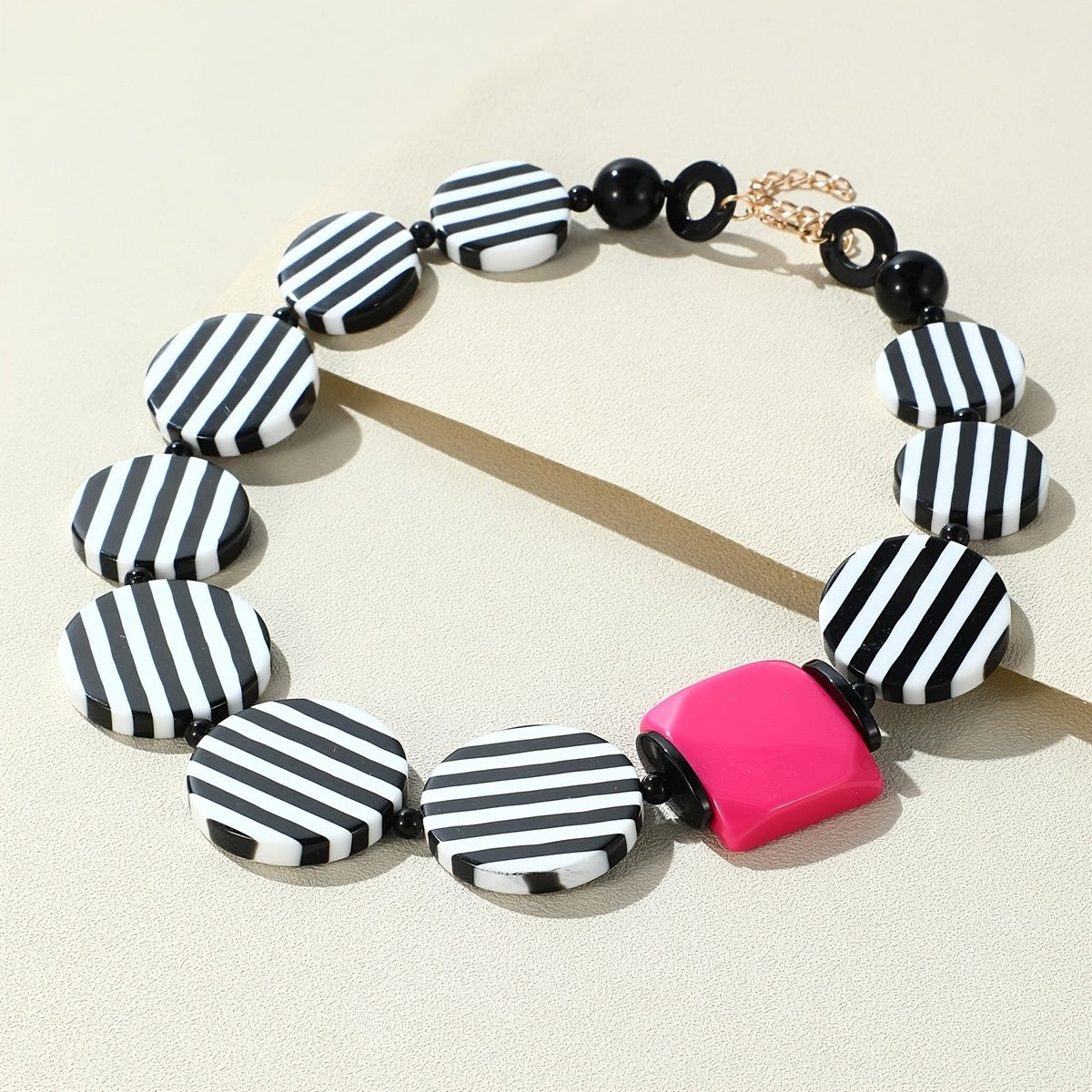 Vintage Striped Resin Collar Necklace