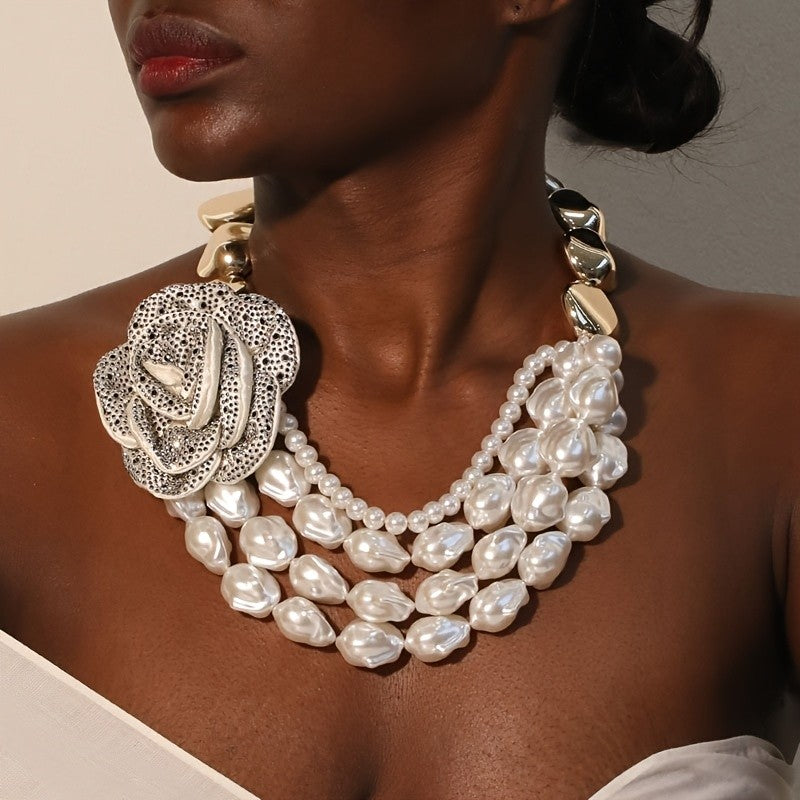 Vintage Floral Faux Pearl Necklace