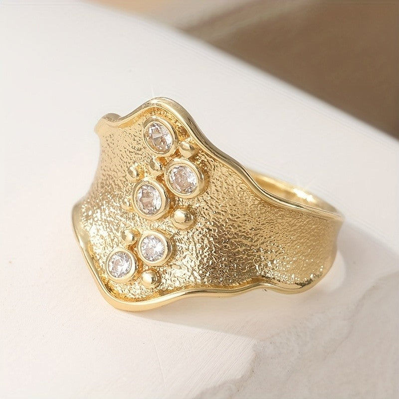 Vintage Irregular Zircon Ring