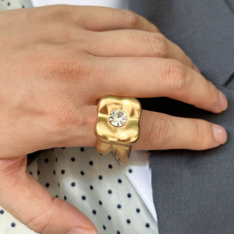 Abstract Gold Flower Stone Ring