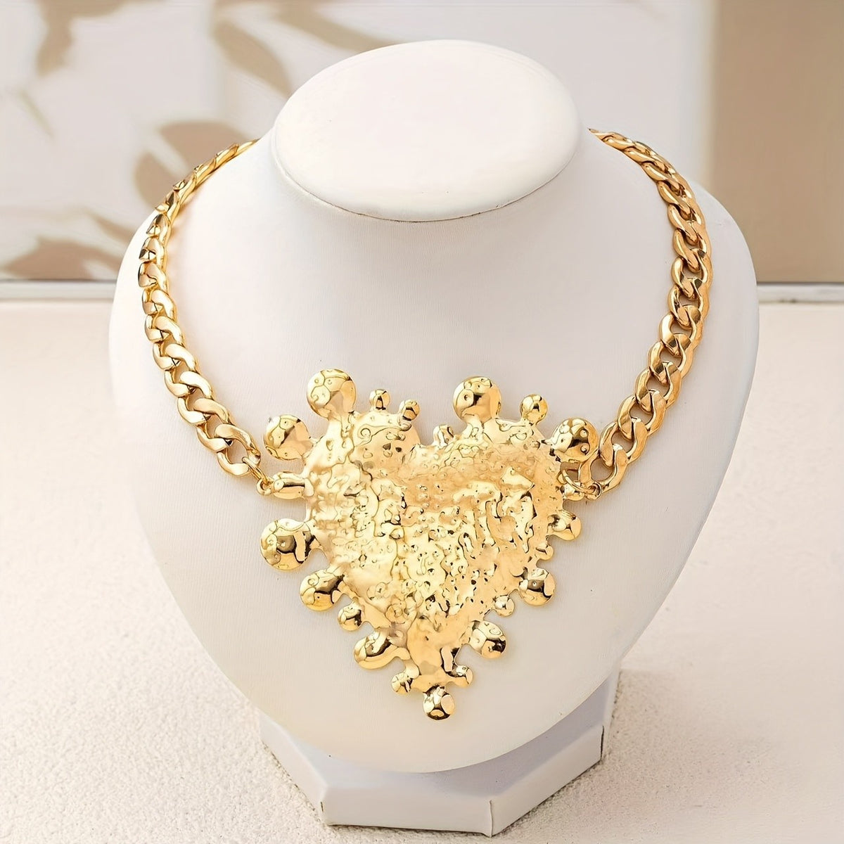 Vintage Fluid Heart Chain Necklace