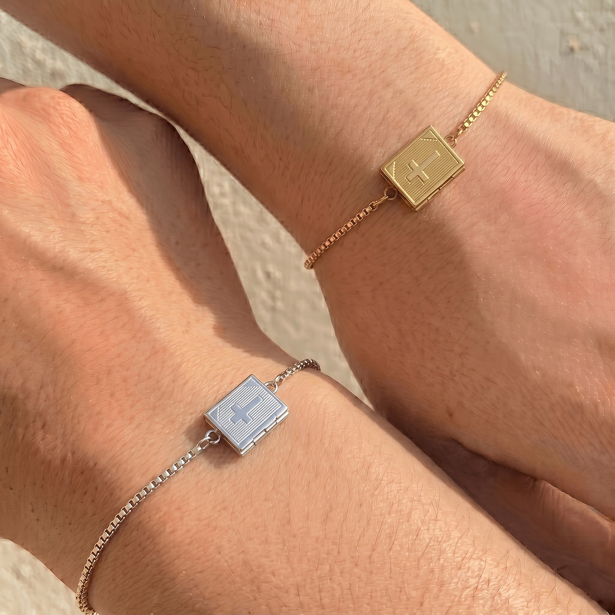 18k Openable Bible Charm Bracelet
