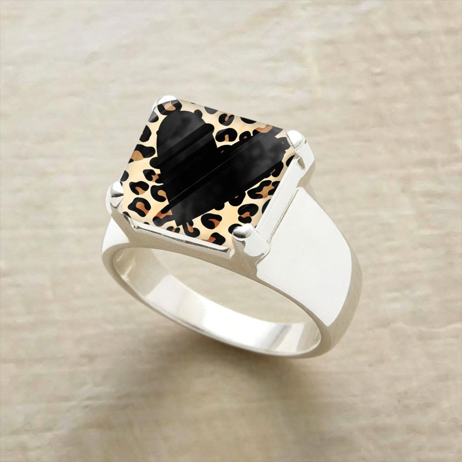 Elegant Square Leopard Print Heart Ring