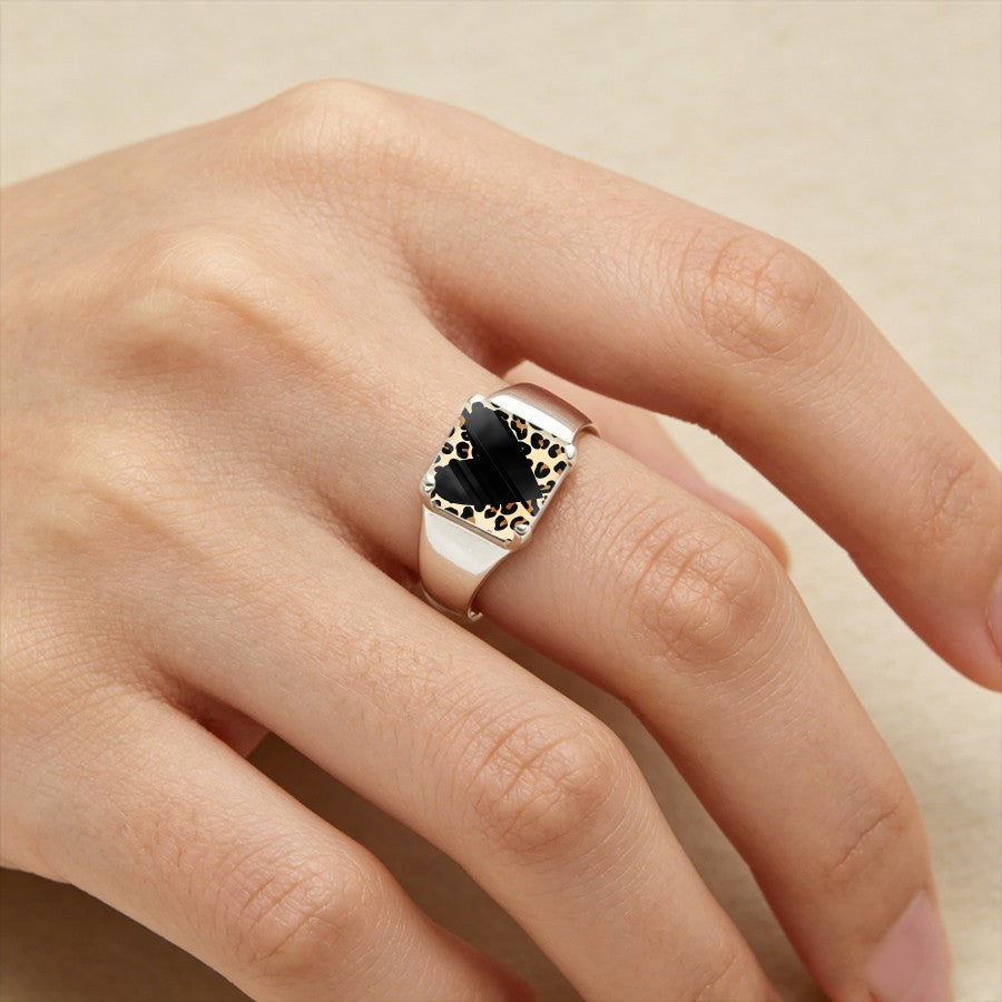 Elegant Square Leopard Print Heart Ring