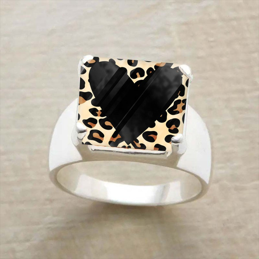 Elegant Square Leopard Print Heart Ring