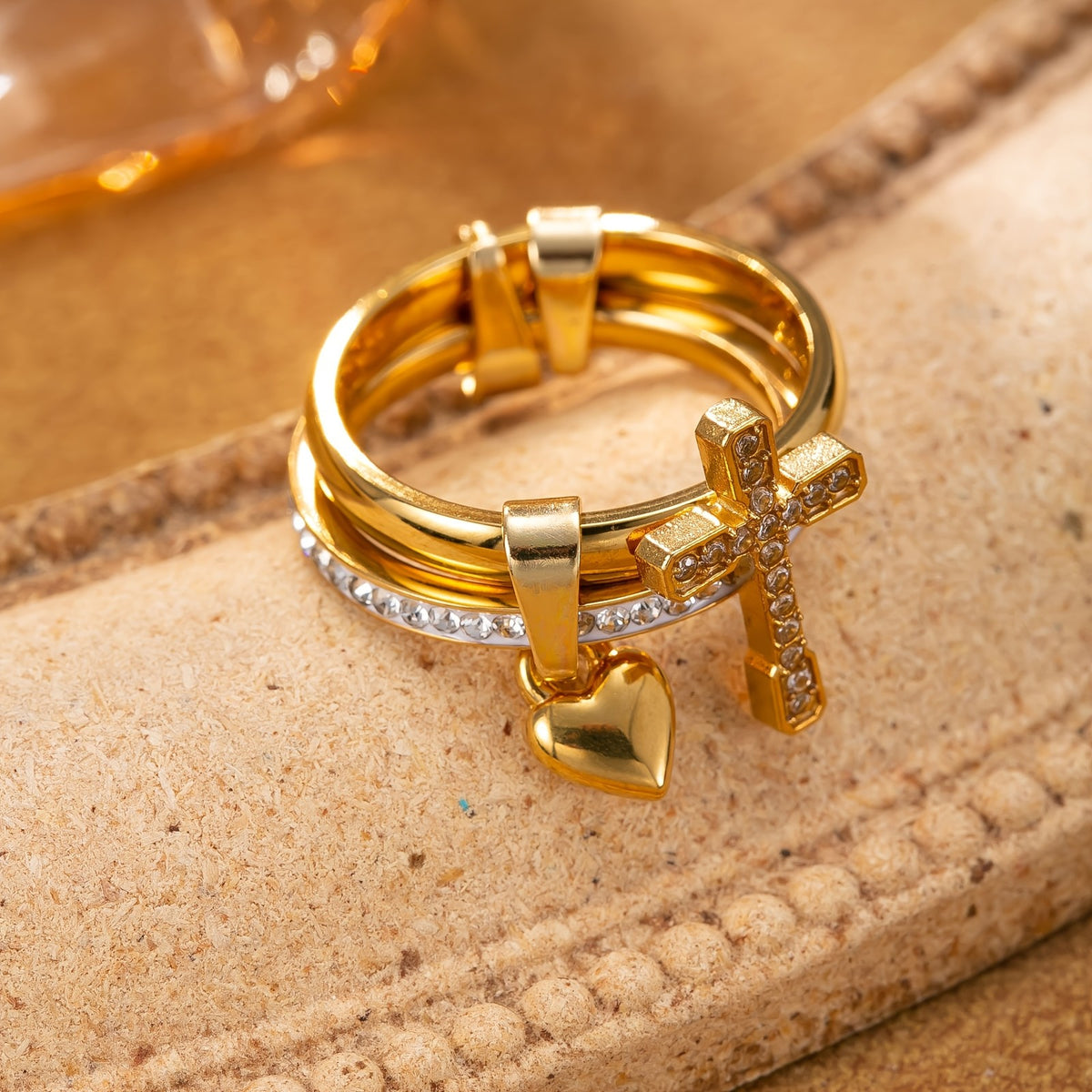 18k Vintage Cross Stone Ring