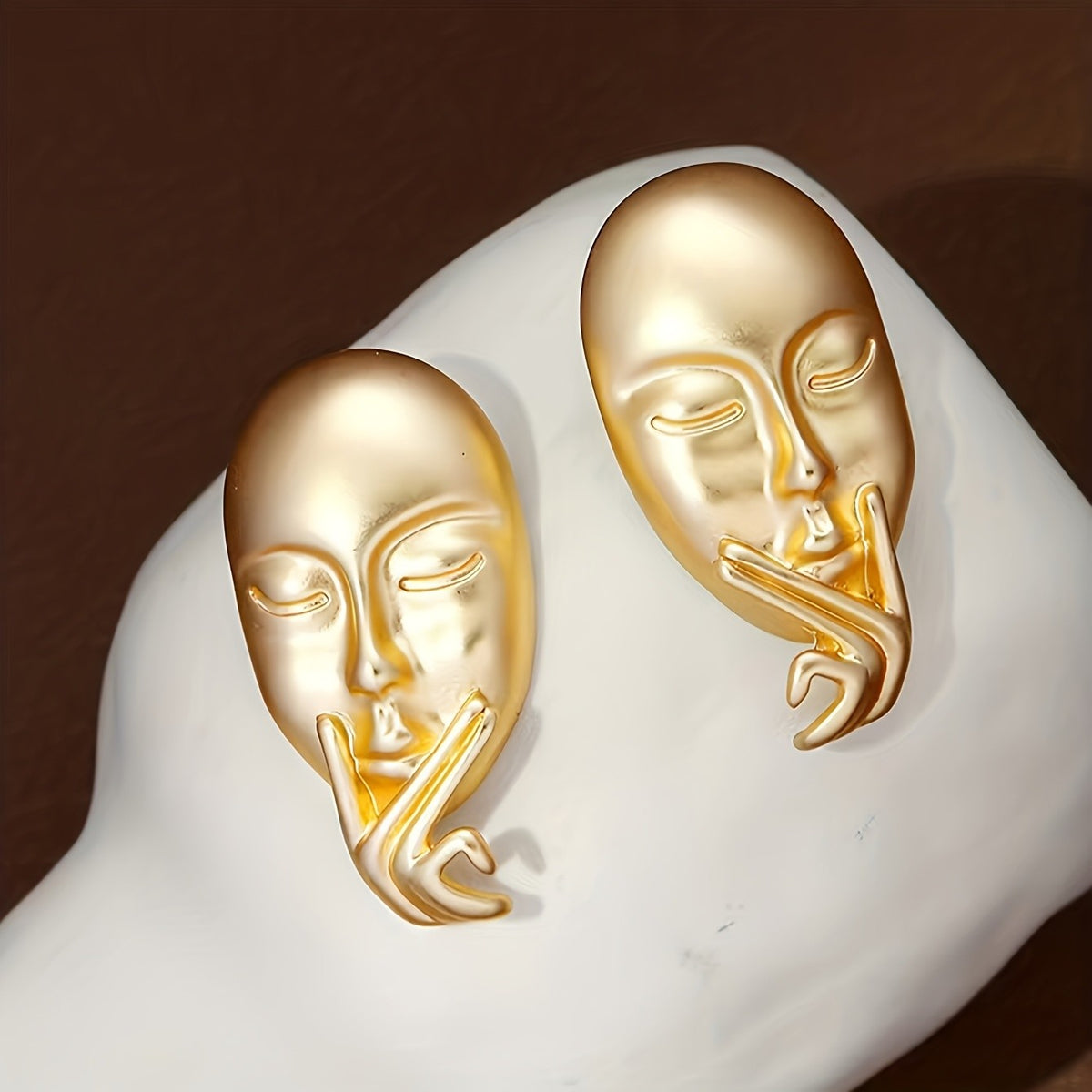 14k Vintage Face Drop Earrings
