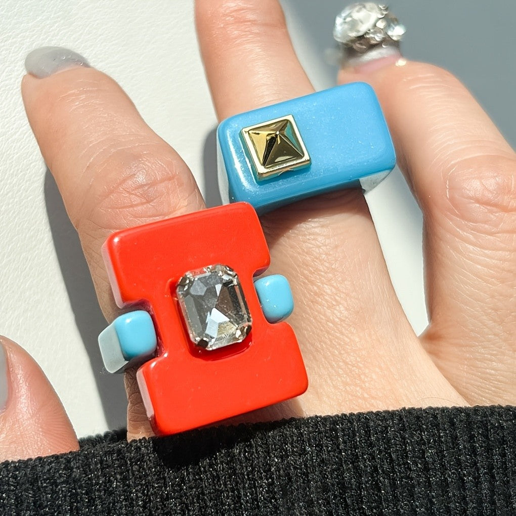 Geometric Contrast Color Resin Ring