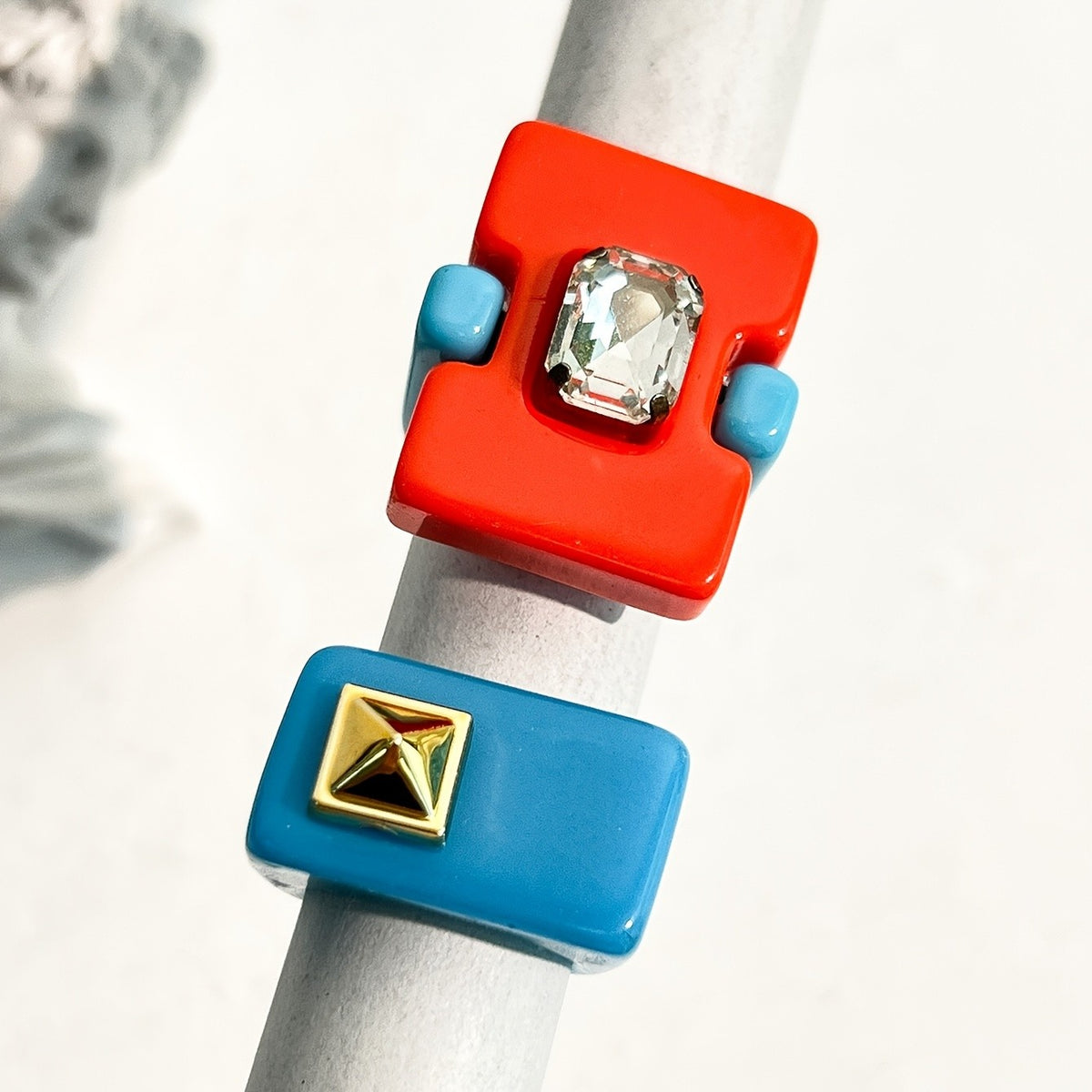 Geometric Contrast Color Resin Ring