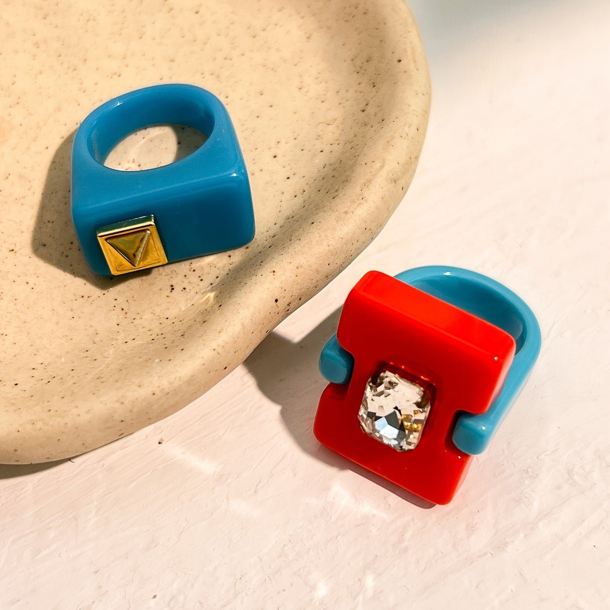 Geometric Contrast Color Resin Ring