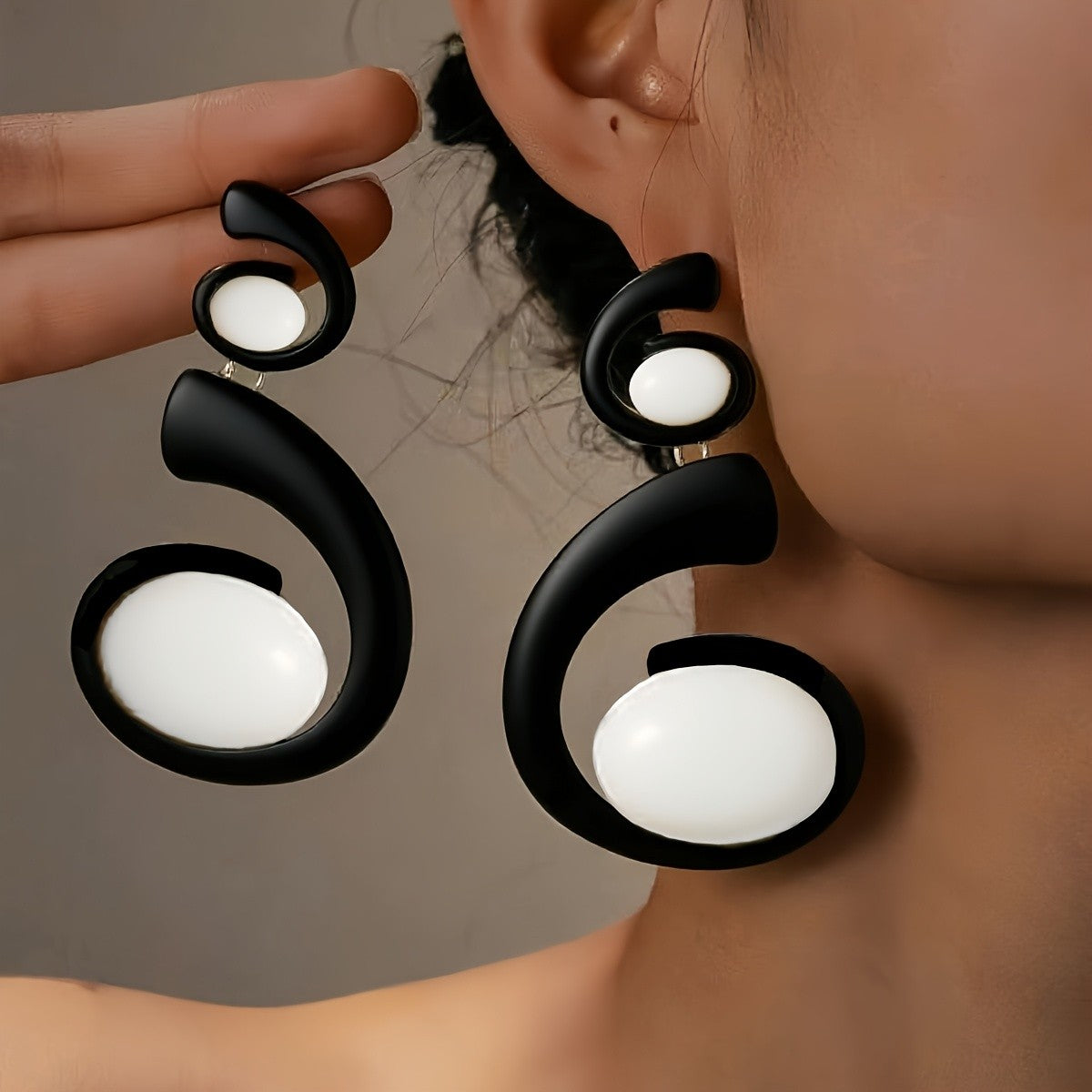 Asymmetric Black Spiral Stone Earrings