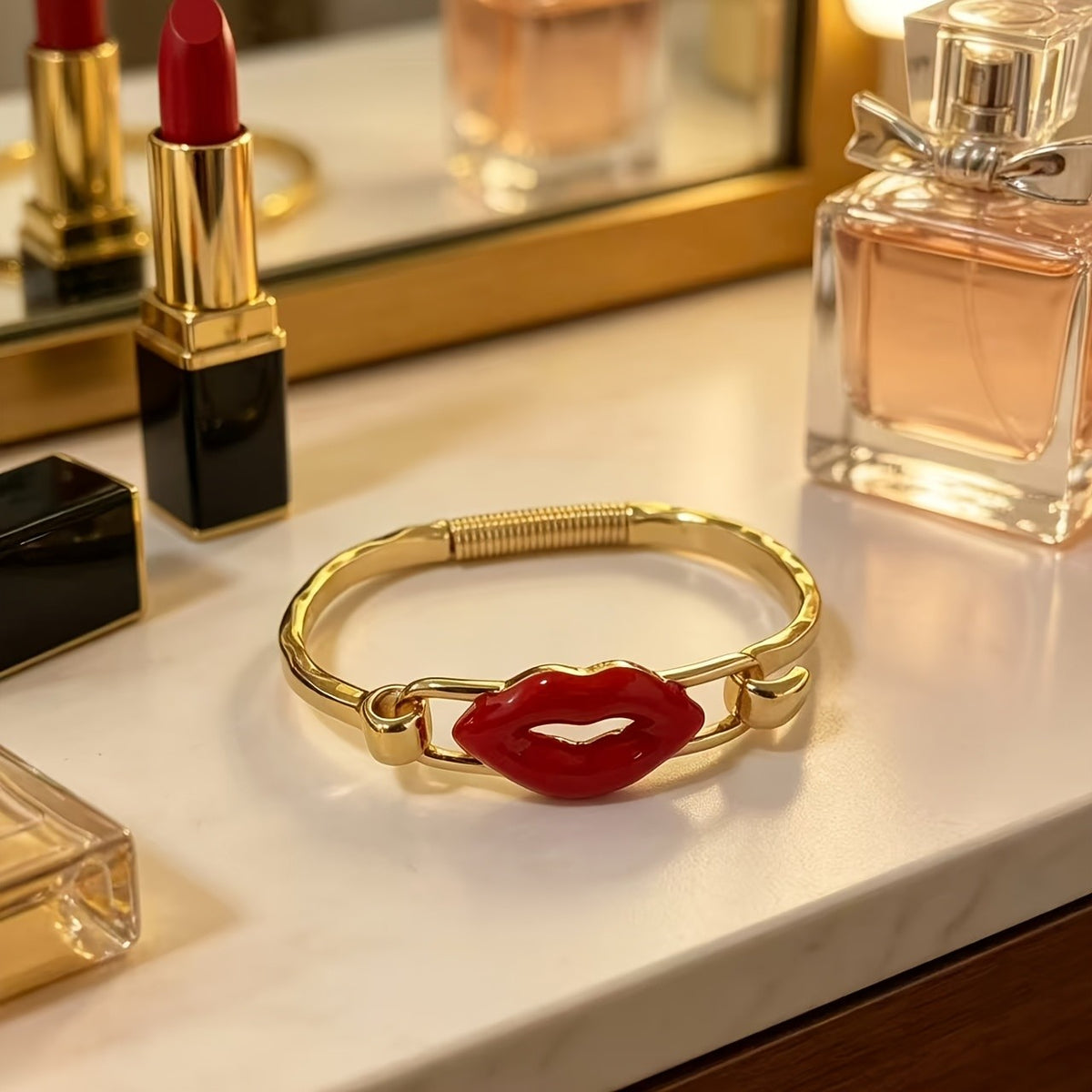 14k Red Lip Charm Bracelet