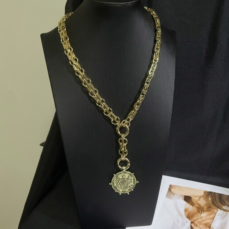 Vintage Chunky Chain Badge Necklace