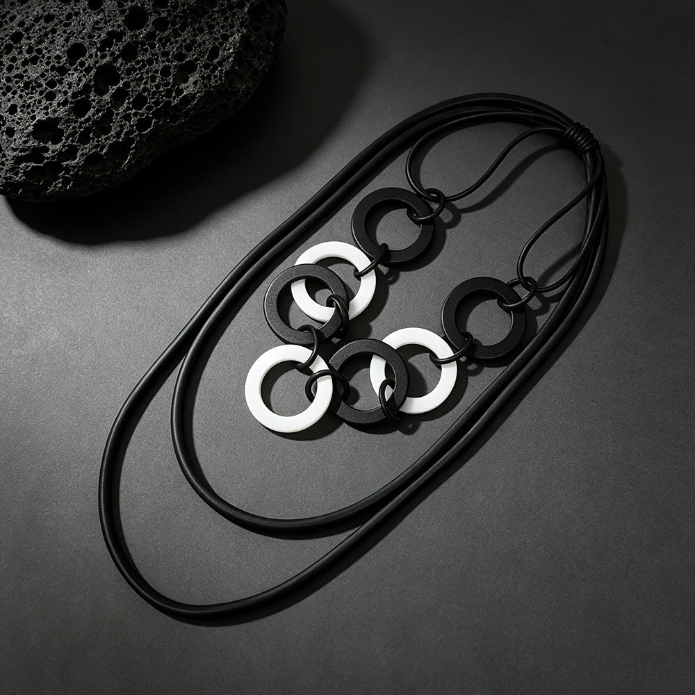 Geometric Black and White Circle Necklace