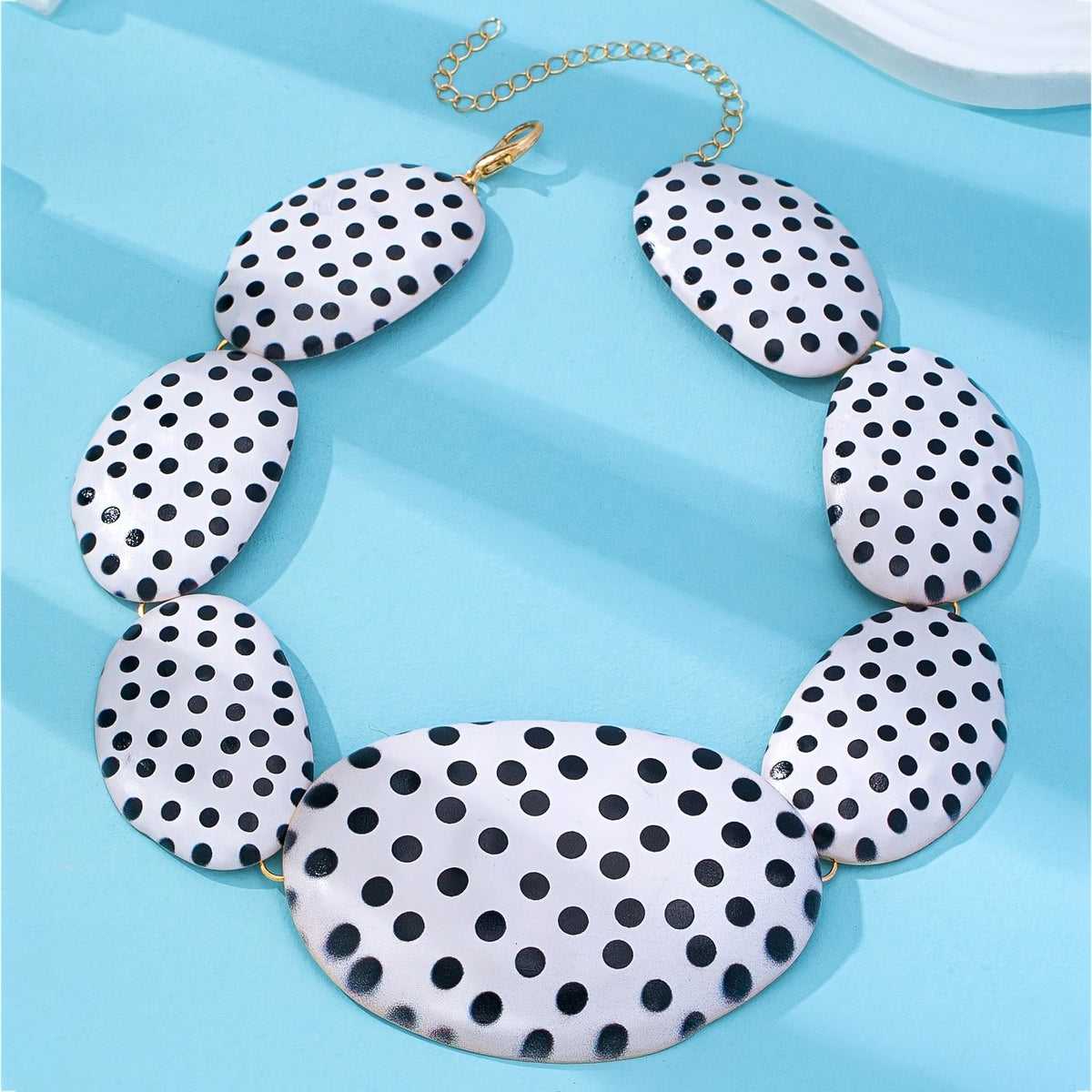 Chunky Polka Dot Oval Collar Necklace
