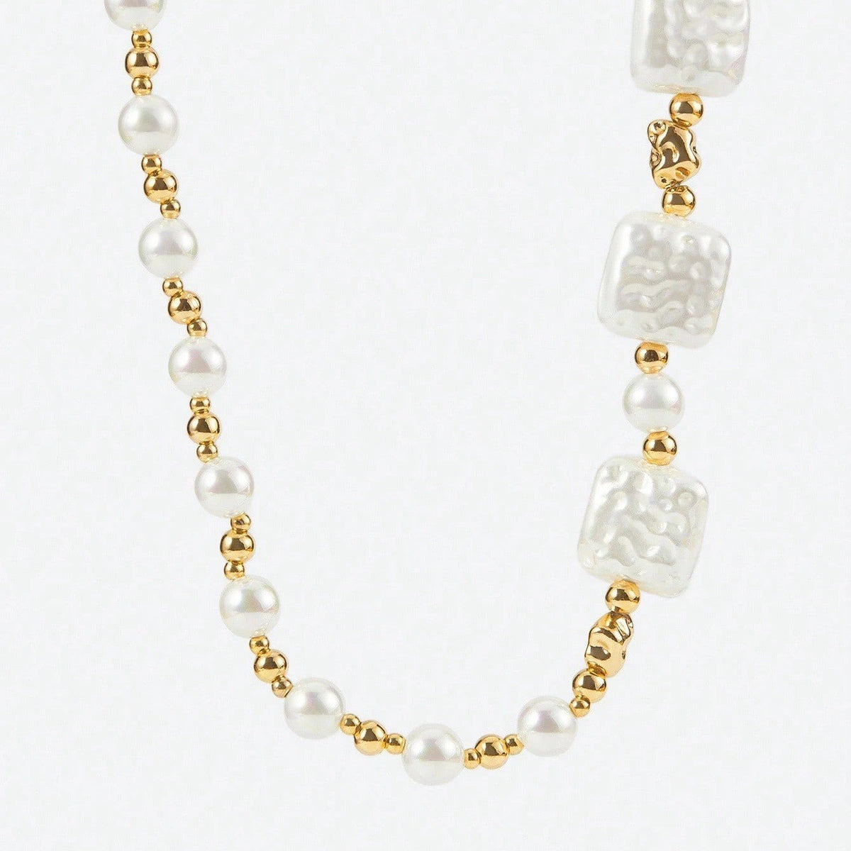 Asymmetric Square Pearl Necklace