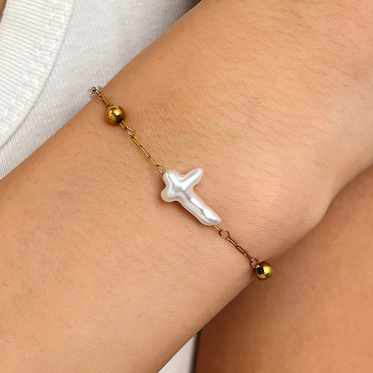 Irregular Pearl Charm Bracelet