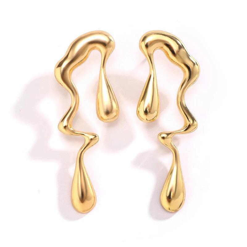 Asymmetric Wavy Drop Earrings