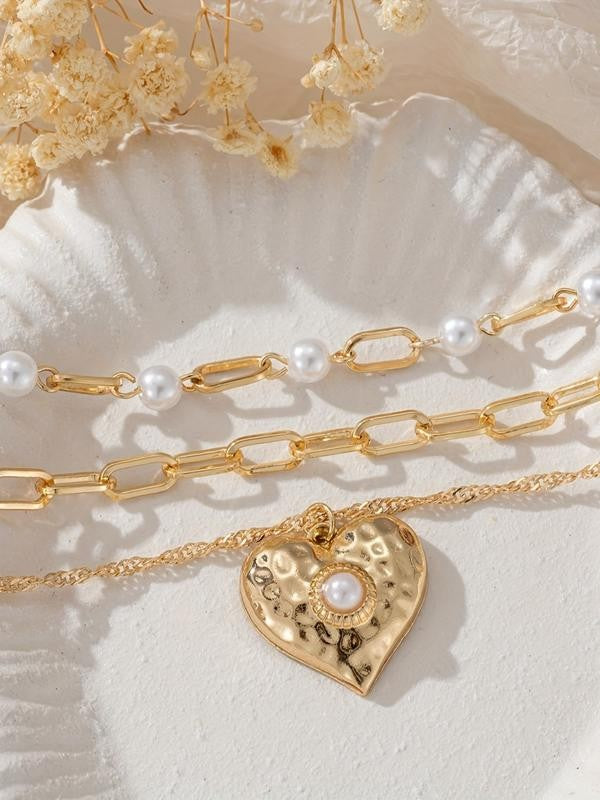 Layered Heart Pearl Necklace Set